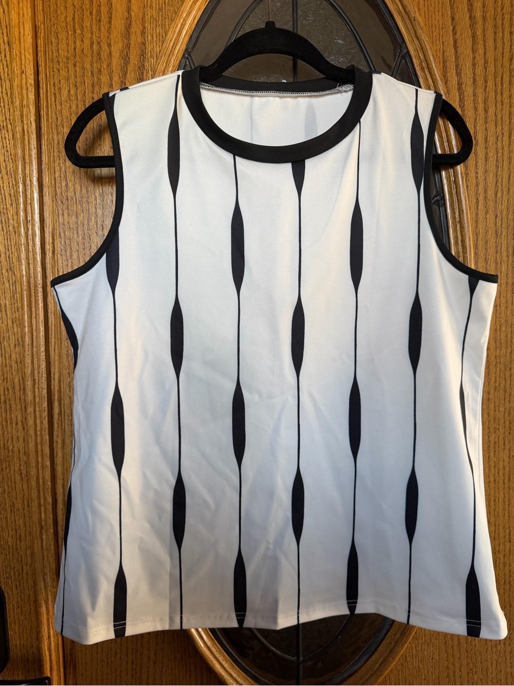 SHEIN Black & White Sleeveless Top